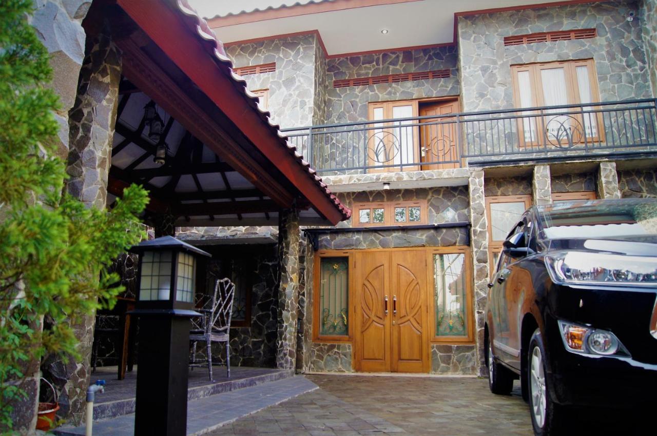 Wisma tamu Cabean Salatiga